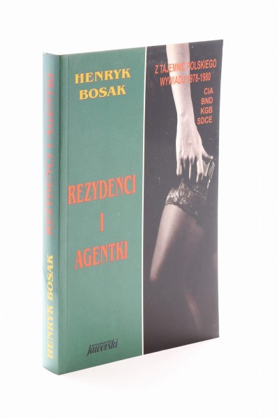 Rezydenci i agentki Bosak