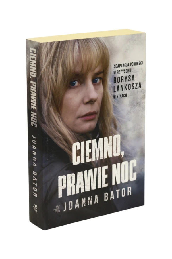 Ciemno, prawie noc Bator