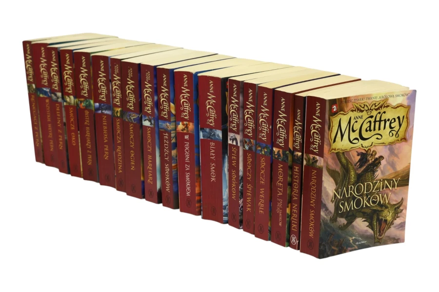 18x McCaffrey Jeźdźcy smoków z Pern: Jeźdźcy smoków