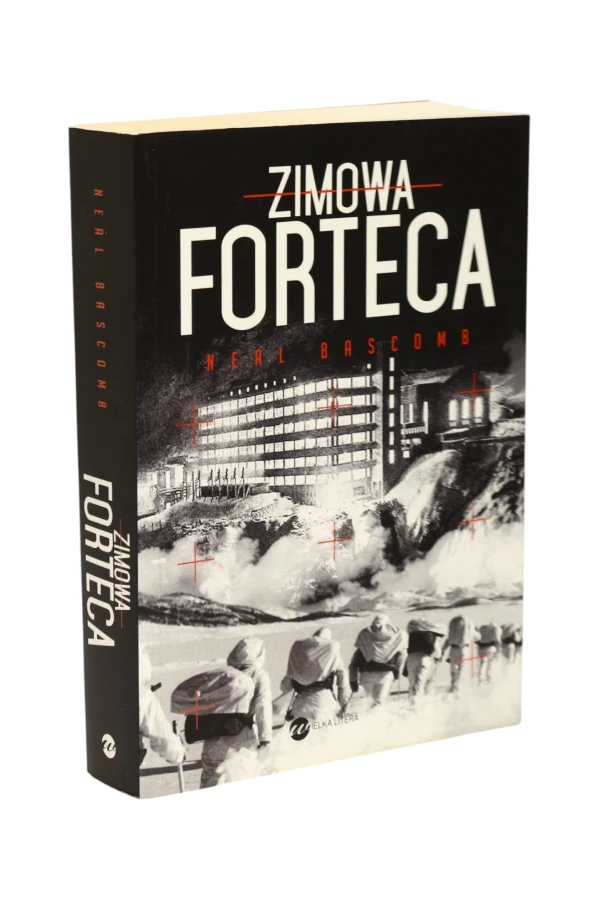 Zimowa Forteca Neal Bascomb