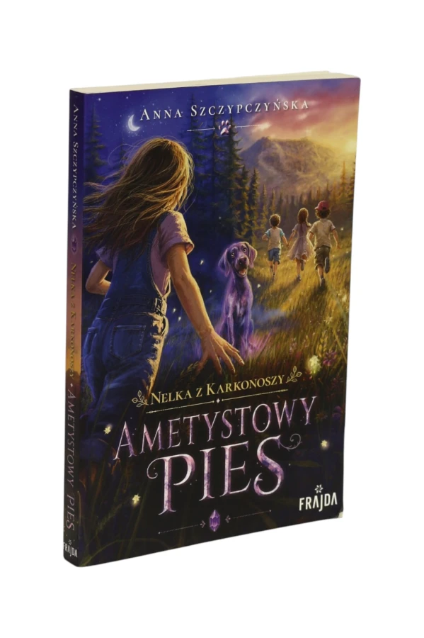 Nelka z Karkonoszy Ametystowy pies Szczypczyńska