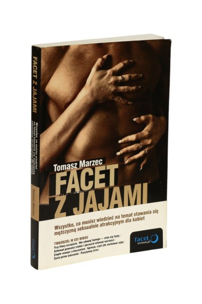 Facet z jajami Marzec