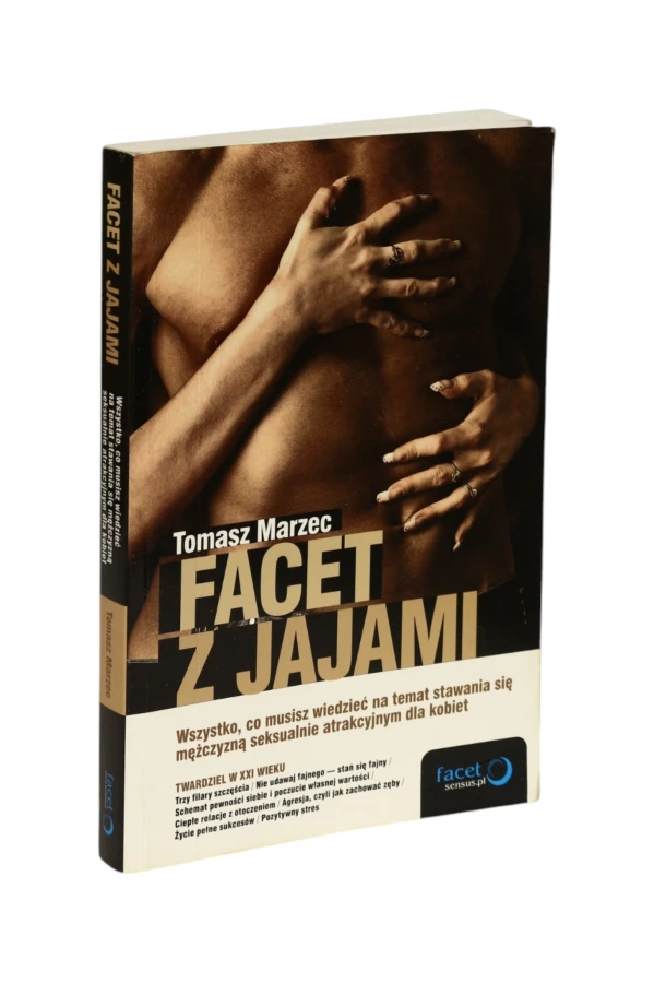 Facet z jajami Marzec